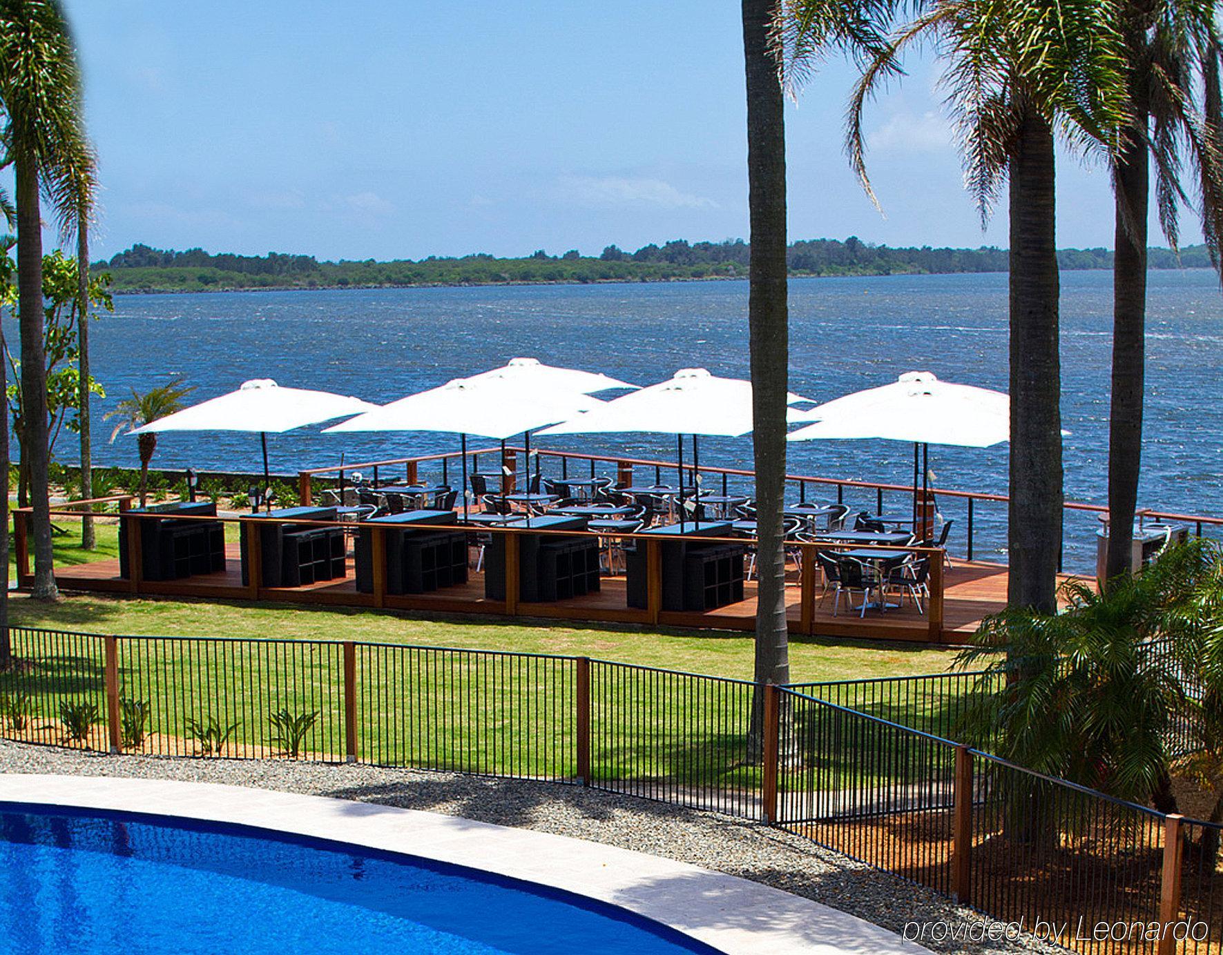 Comfort Resort Waters Edge Порт-Маккуори Экстерьер фото